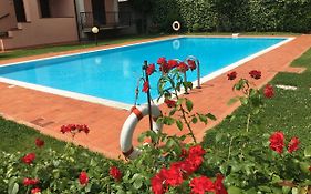 Indesenzano Apartment